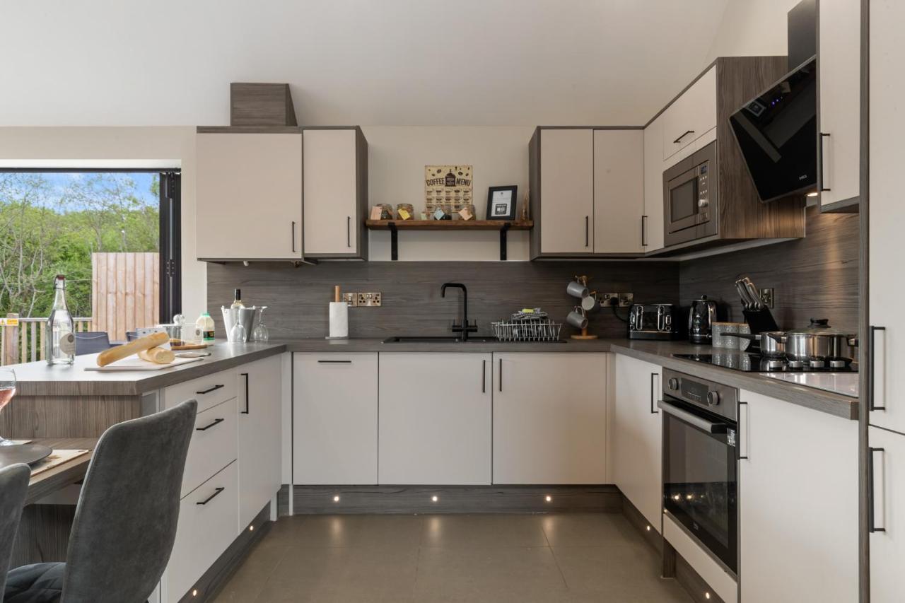 Cedar Cottage Тенби Экстерьер фото